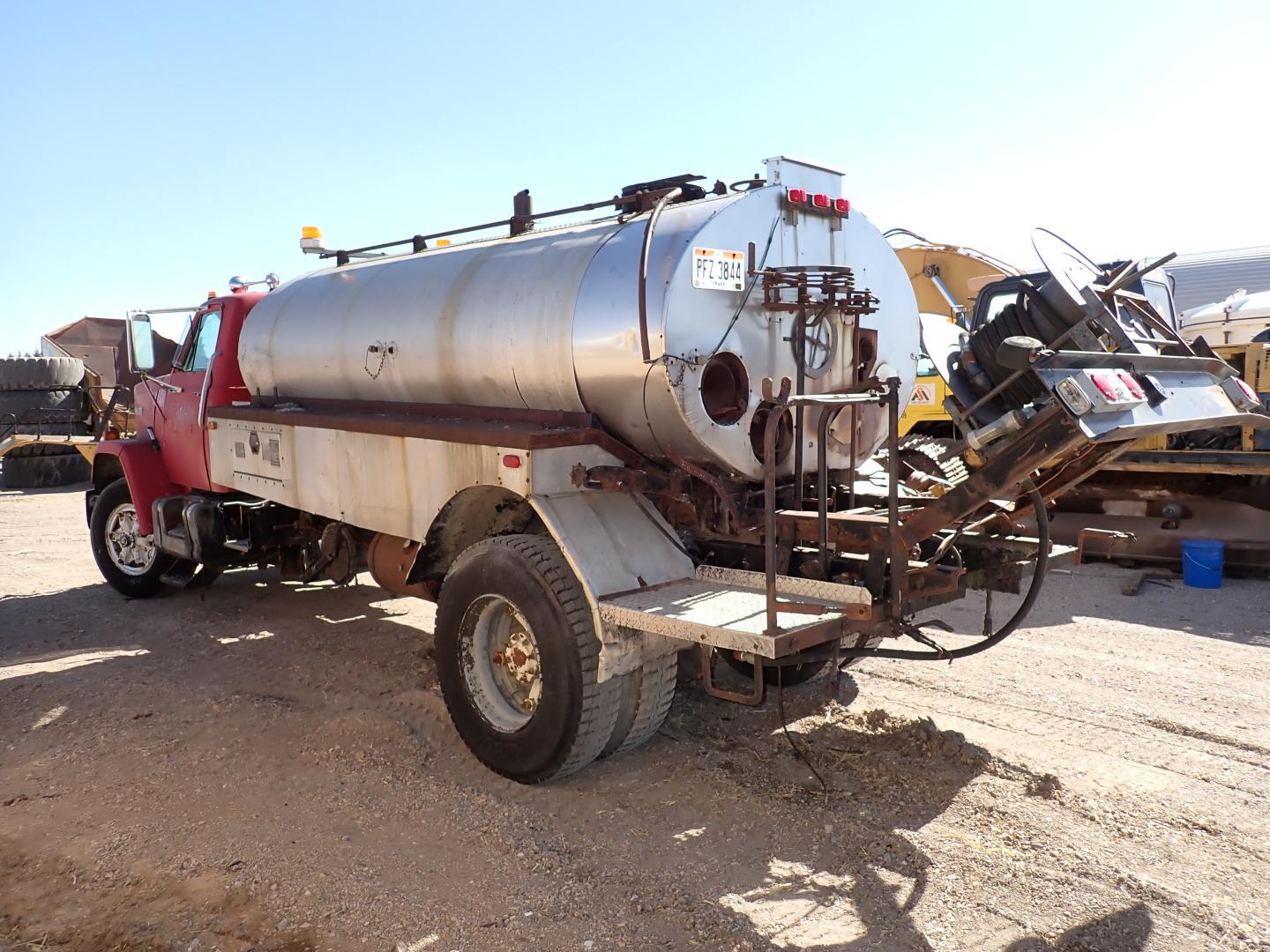 CAMION PETROLIZADOR  ETNYRE X500